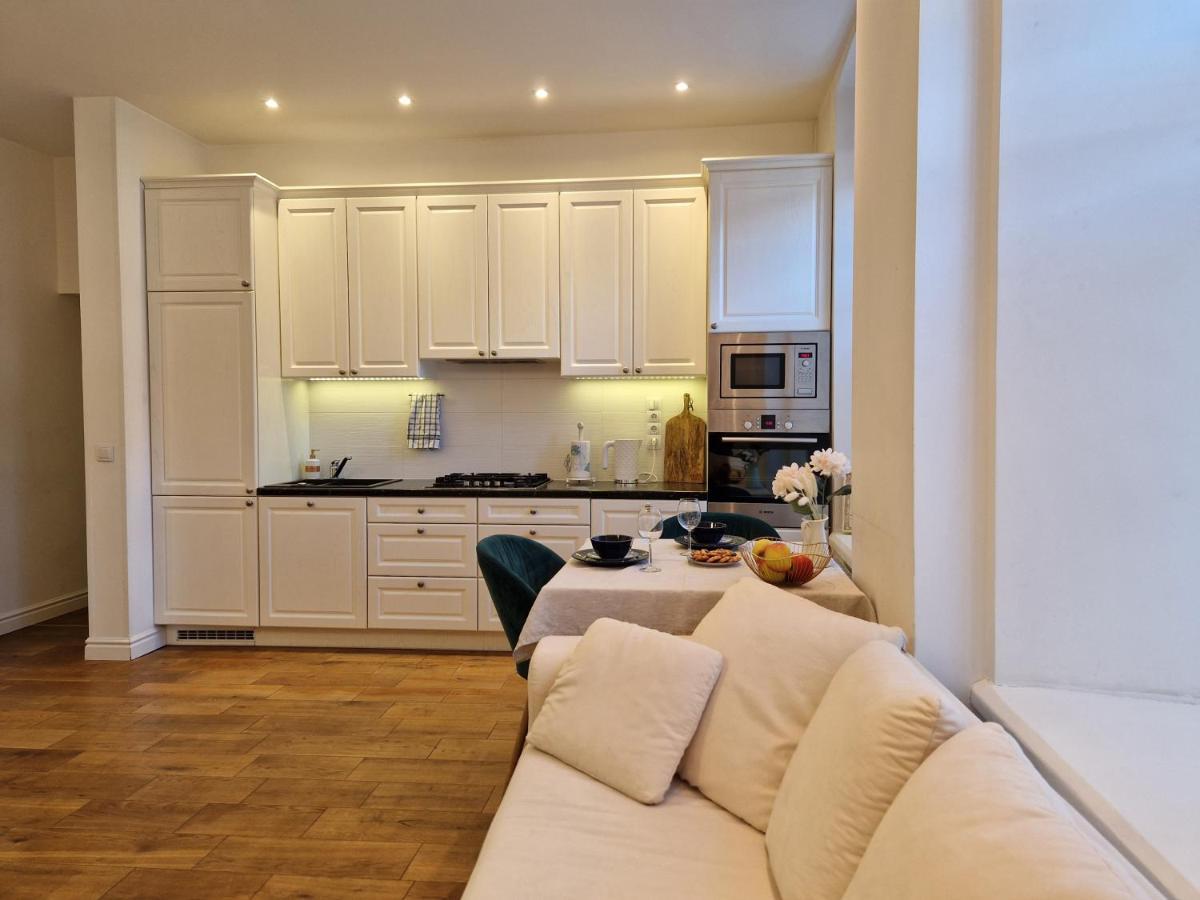 Lovely Apartment In Tallinn Old Town ภายนอก รูปภาพ