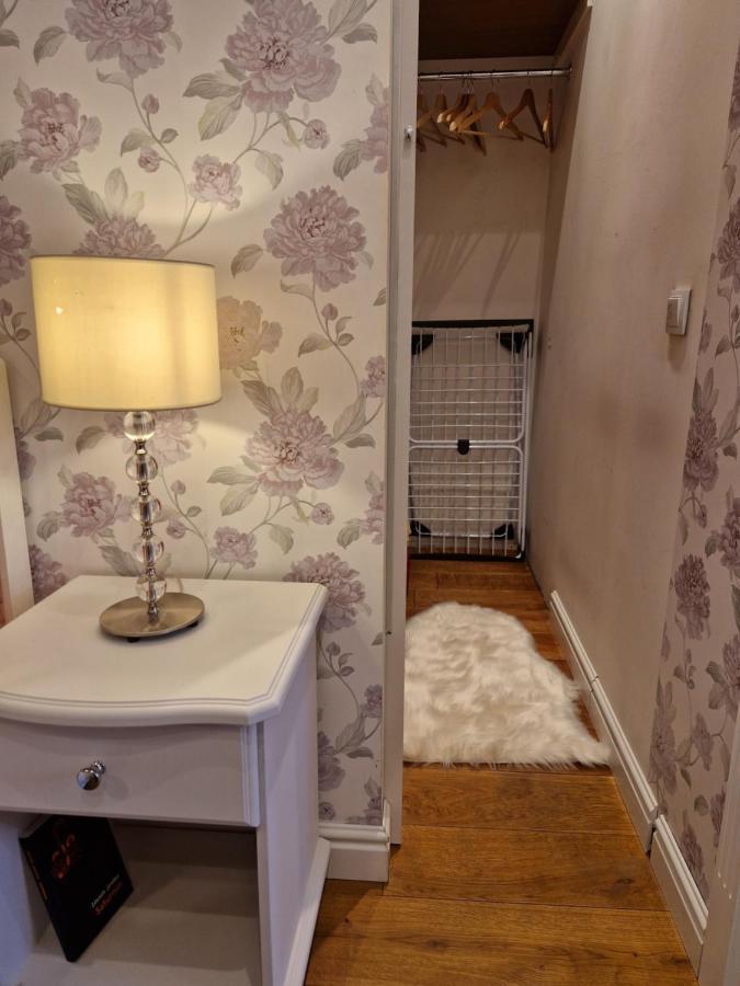 Lovely Apartment In Tallinn Old Town ภายนอก รูปภาพ